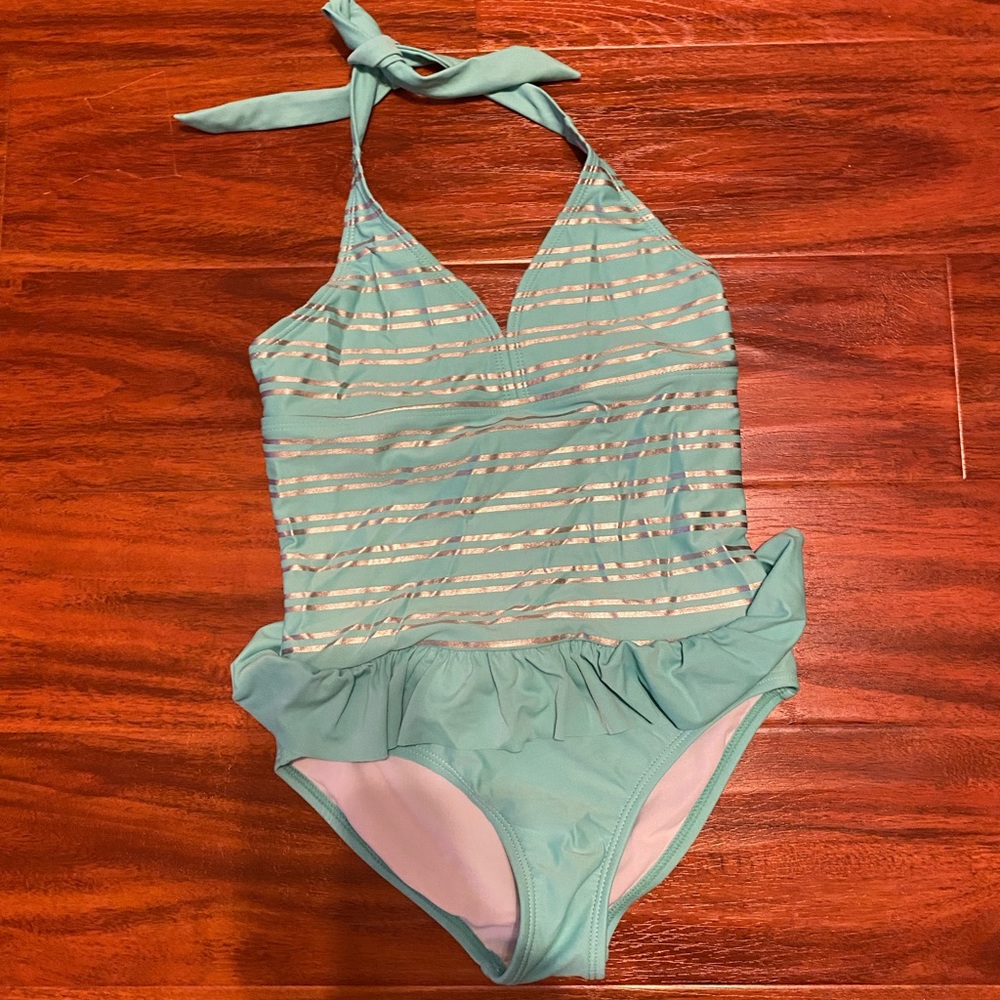 Girl’s Circo One Piece Mint Swimsuit Size M (7/8)